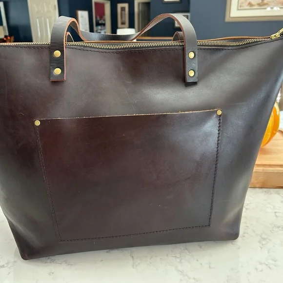 Portland Leather Oversized Zipper tote and mini envelope wallet - Picture 2 of 16